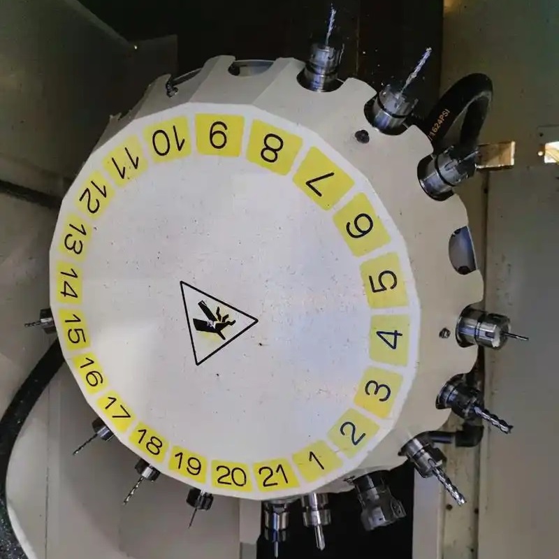 鉆攻機換刀 鉆攻機換刀